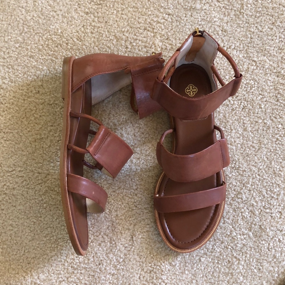 ISOLA brown leather sandals